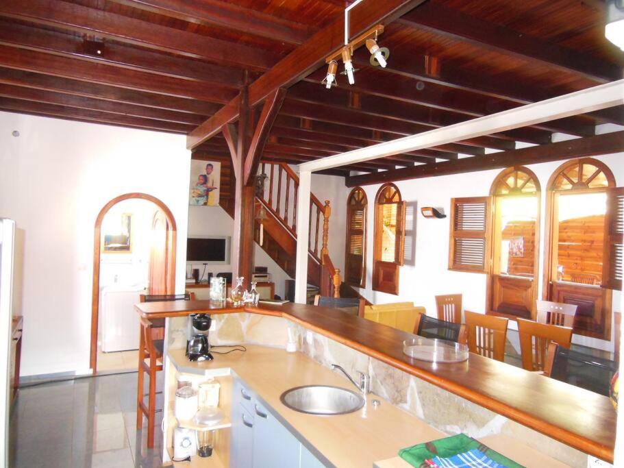 Maison Situee Dans Un Petit Village De Pecheur Le Carbet Esterno foto